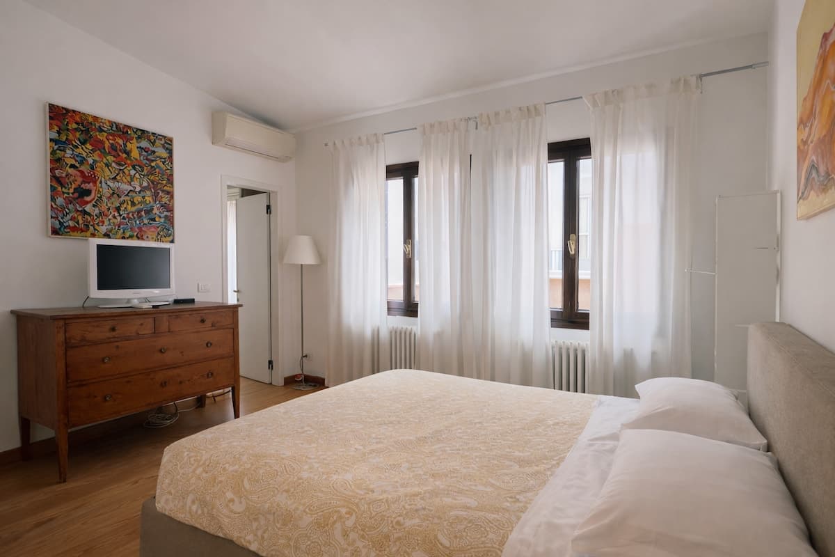 Cà Lorenzo, apartment in Castello, Venice, photo 4