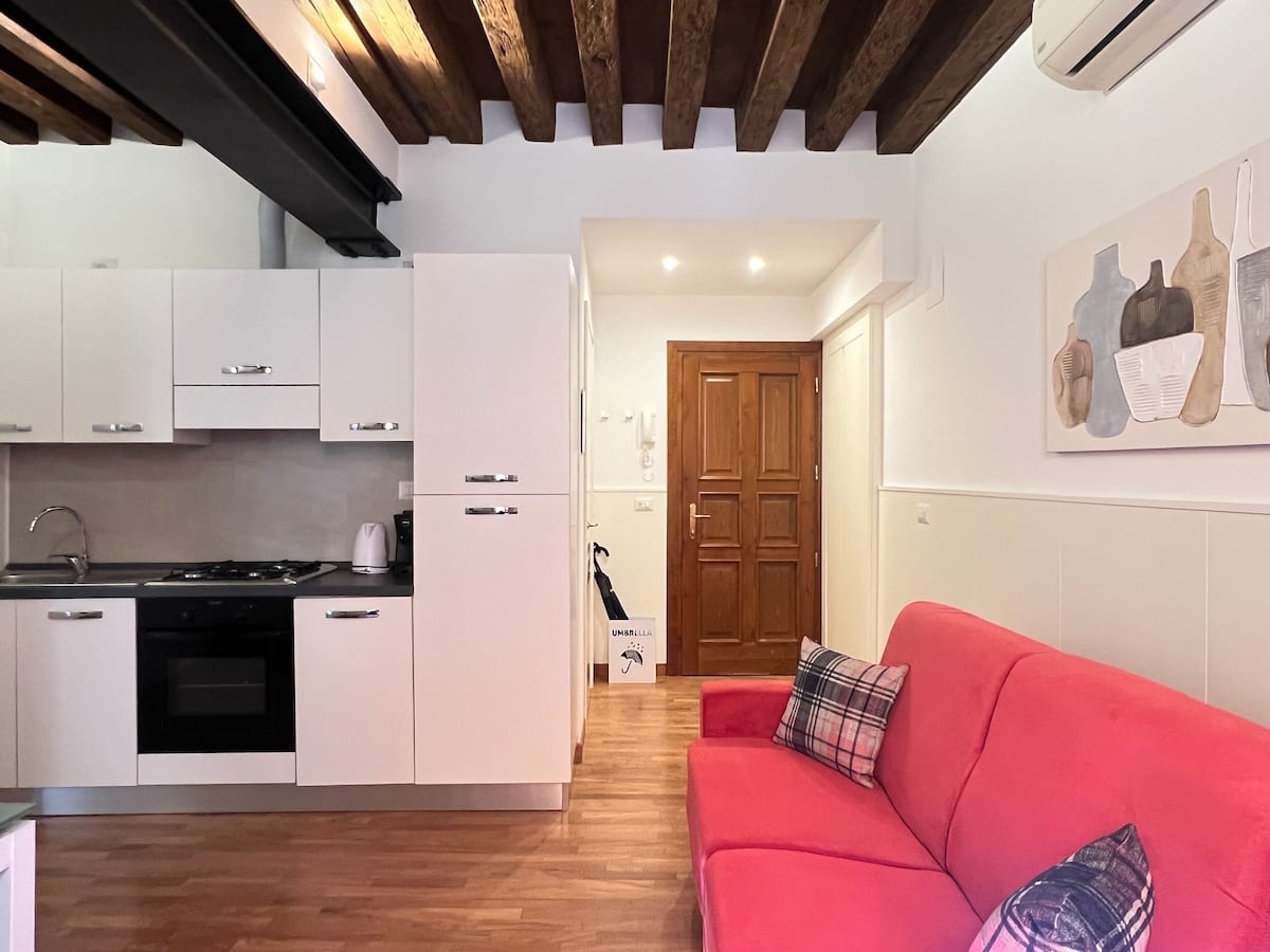 Cà Avvocati, apartment in San Marco, Venice, photo 2